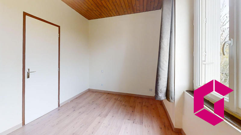 Maison traditionnelle - 138 m² - 9 pièces