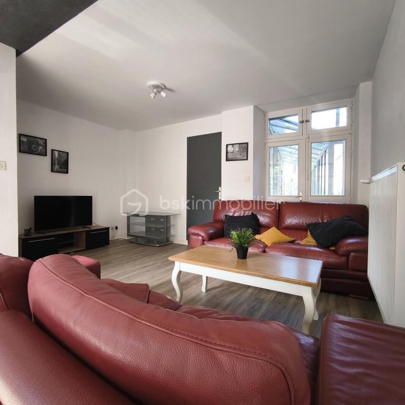 Maison - 192 m² - 10 pièces