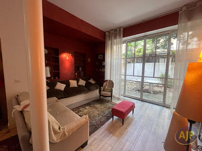 Appartement - 109 m² - 3 pièces