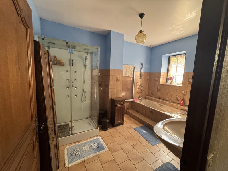 Maison - 175 m² - 8 pièces