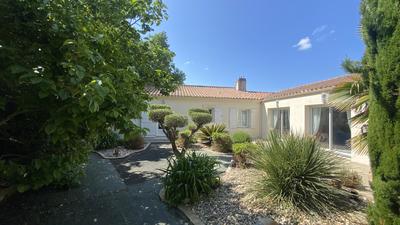 Maison - 170 m² - 5 pièces