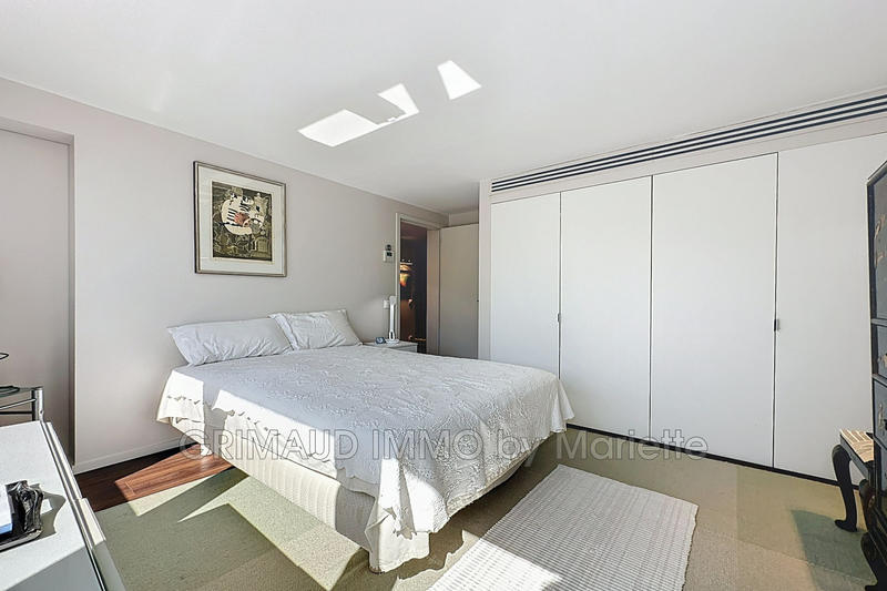 Appartement - 95 m² - 4 pièces