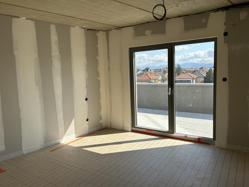Appartement - 101 m² - 5 pièces
