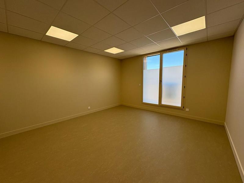 Bureau - 25 m² - 1 pièce