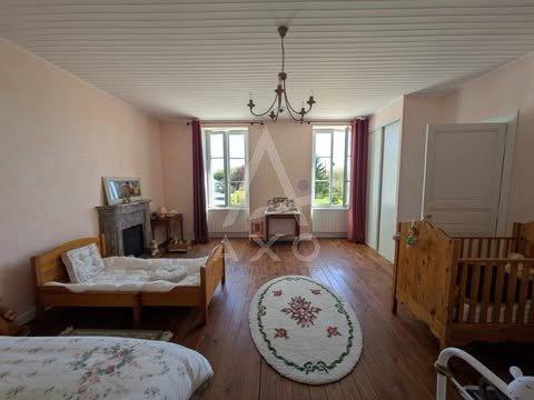 Maison de maîtres - 280 m² - 8 pièces