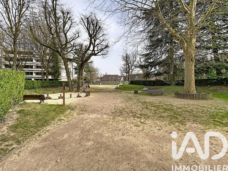 Appartement - 90 m² - 5 pièces