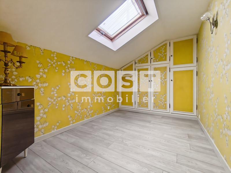 Maison - 139 m² - 7 pièces