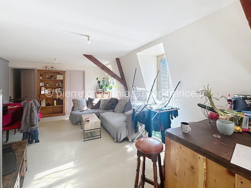 Immeuble - 349 m² - 18 pièces