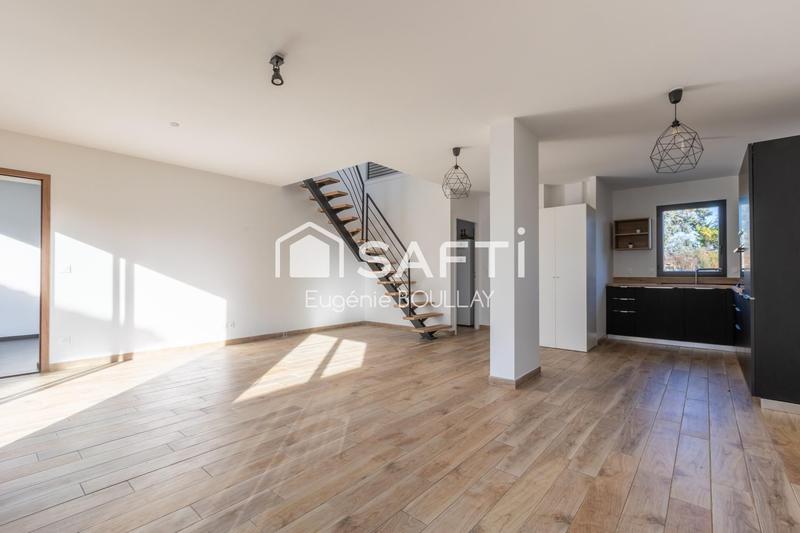 Maison - 99 m² - 4 pièces