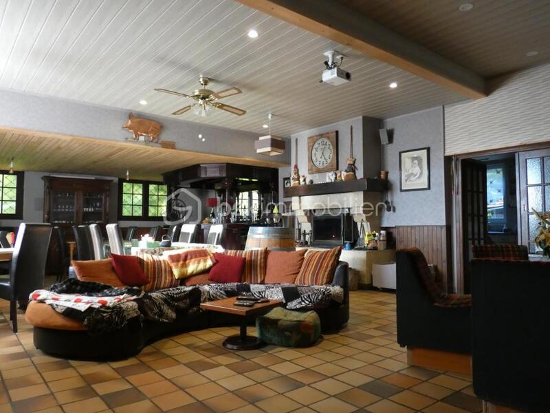 Divers - 453 m² - 14 pièces