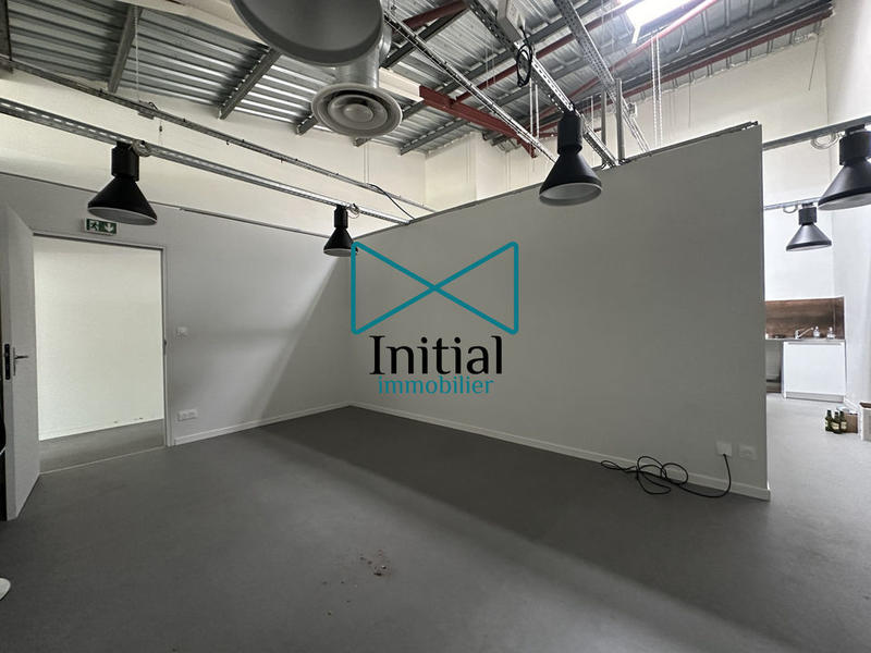 Local commercial - 166 m²