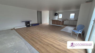 Maison - 110 m² - 4 pièces