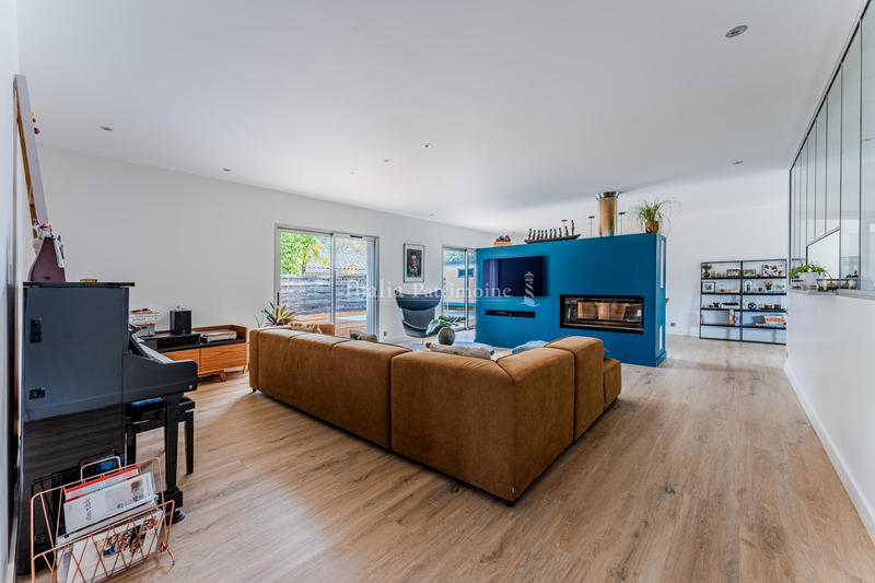 Maison - 175 m² - 5 pièces