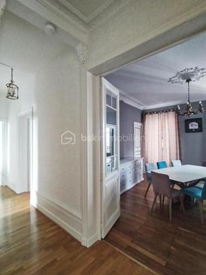 Appartement - 149 m² - 6 pièces