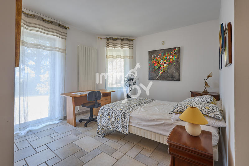 Villa - 320 m² - 8 pièces