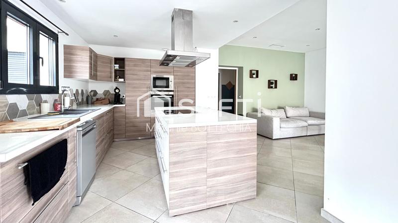 Maison - 131 m² - 4 pièces