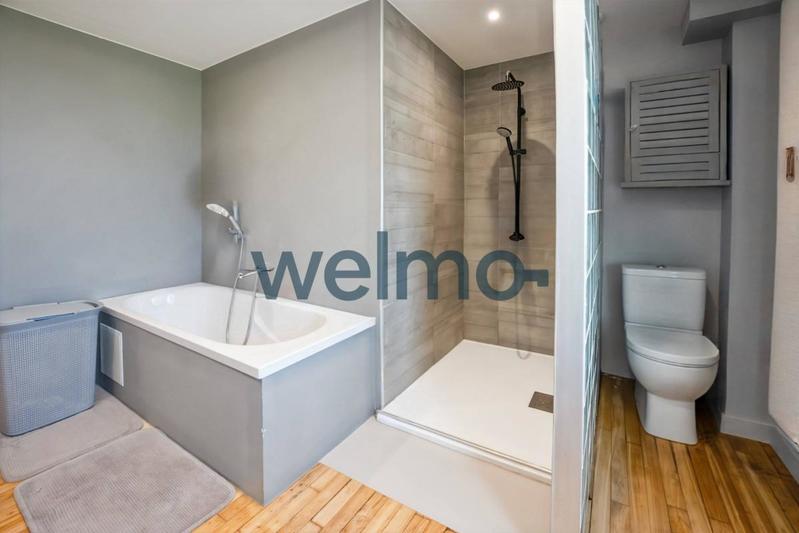 Maison - 180 m² - 6 pièces