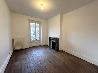 Appartement - 69 m² - 4 pièces