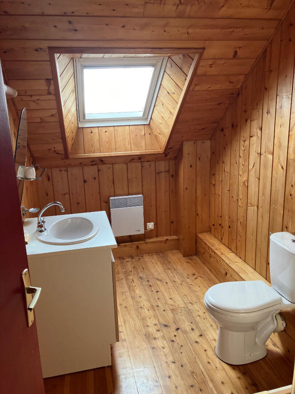 Maison - 180 m² - 9 pièces