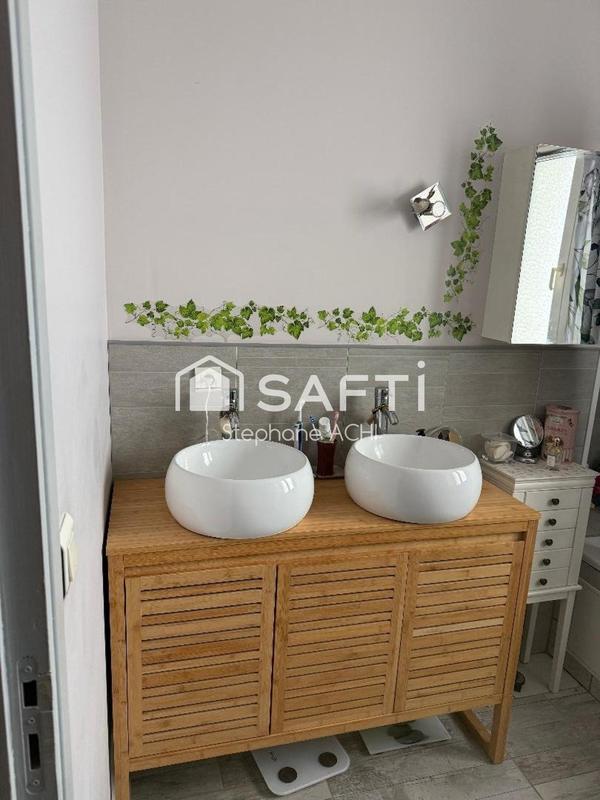 Maison - 150 m² - 4 pièces