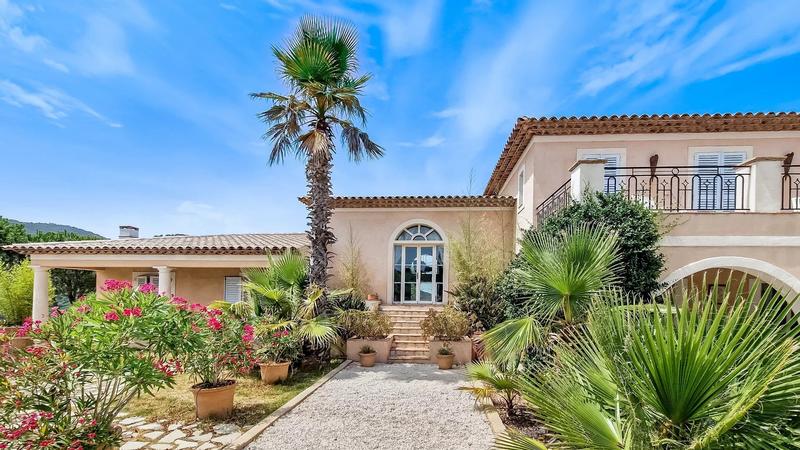 Villa - 290 m² - 8 pièces