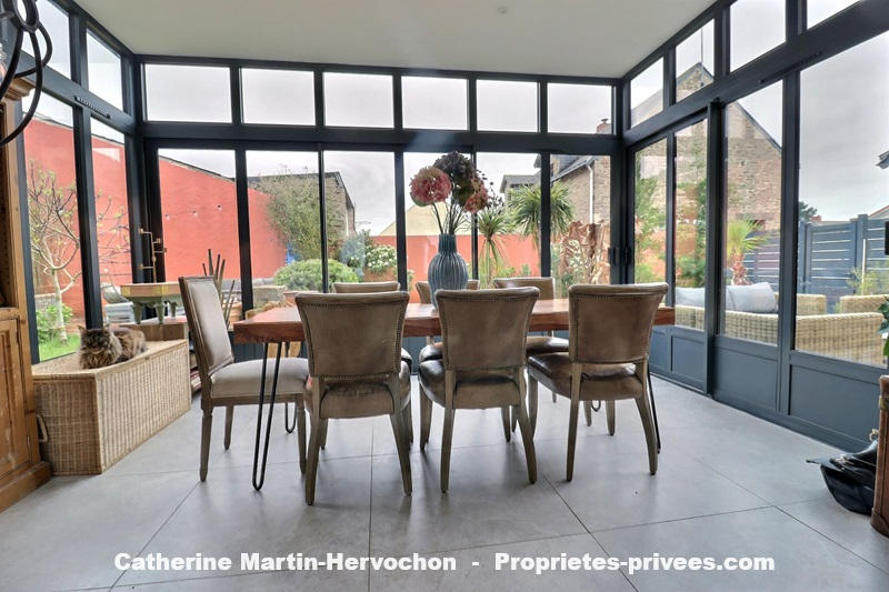 Maison - 176 m² - 7 pièces