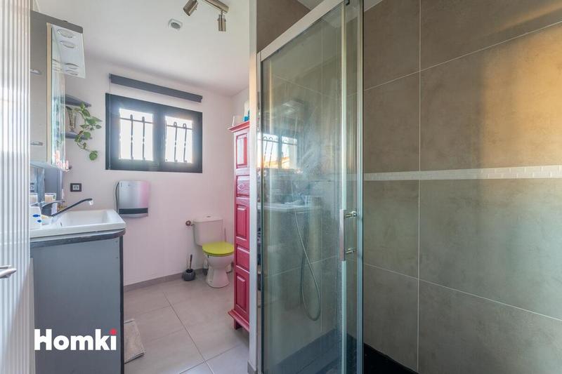 Maison - 180 m² - 6 pièces