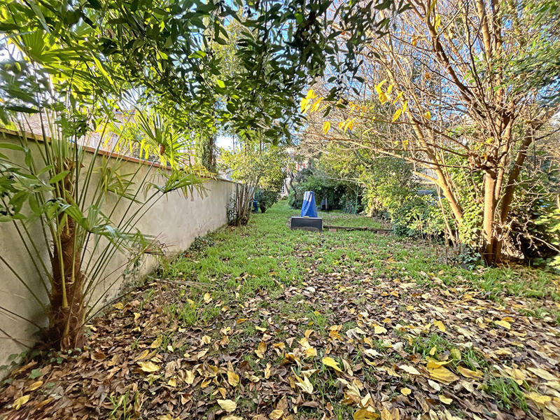 Immeuble - 7 pièces