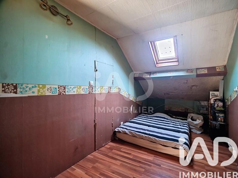 Maison - 99 m² - 5 pièces