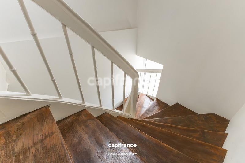 Maison - 151 m² - 6 pièces