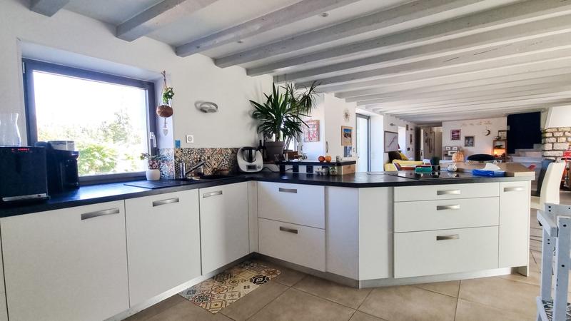 Maison - 230 m² - 7 pièces