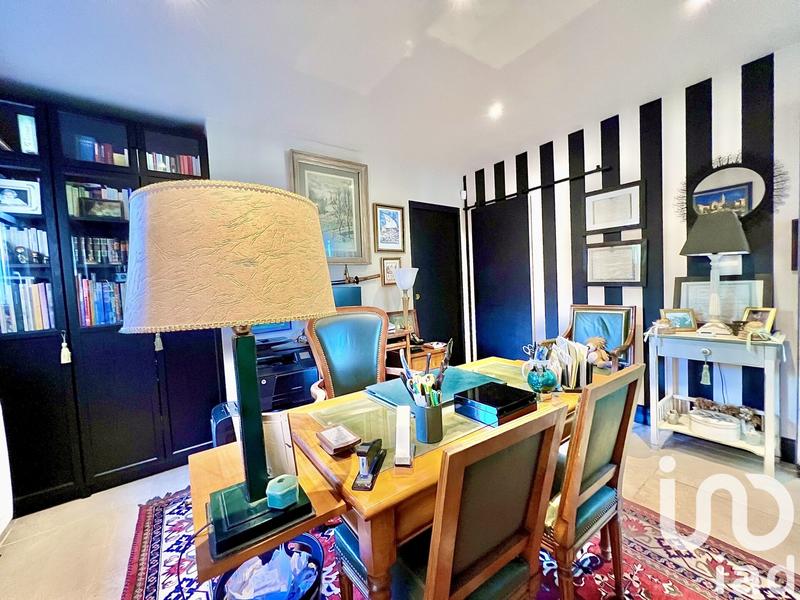 Maison - 180 m² - 5 pièces