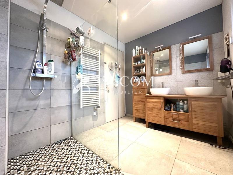 Maison - 150 m² - 7 pièces