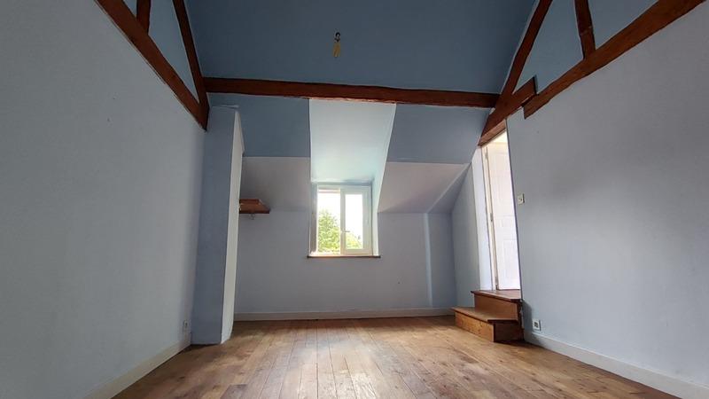 Maison en pierre - 151 m² - 7 pièces