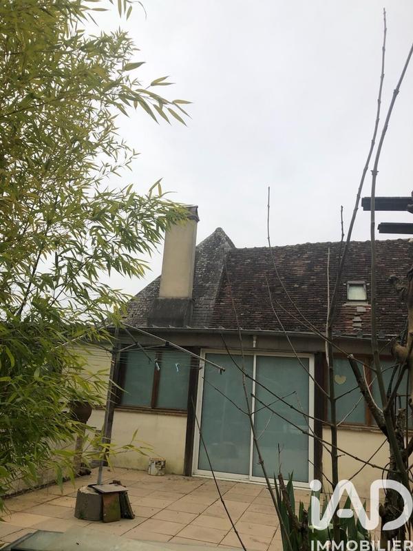 Maison - 495 m² - 8 pièces