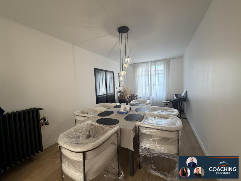 Maison - 205 m² - 7 pièces