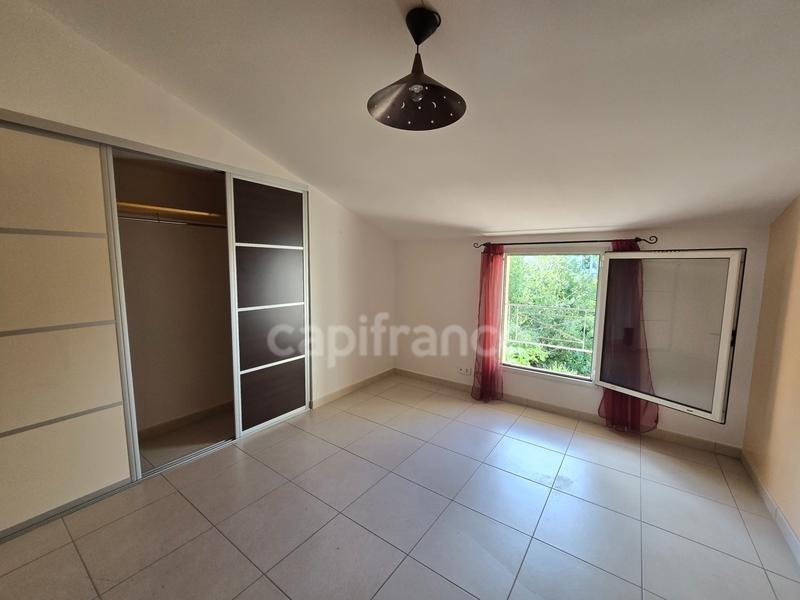 Maison - 121 m² - 4 pièces