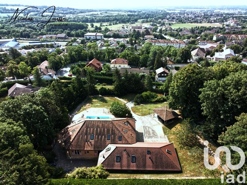 Maison - 450 m² - 20 pièces