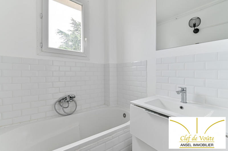 Appartement - 62 m² - 4 pièces