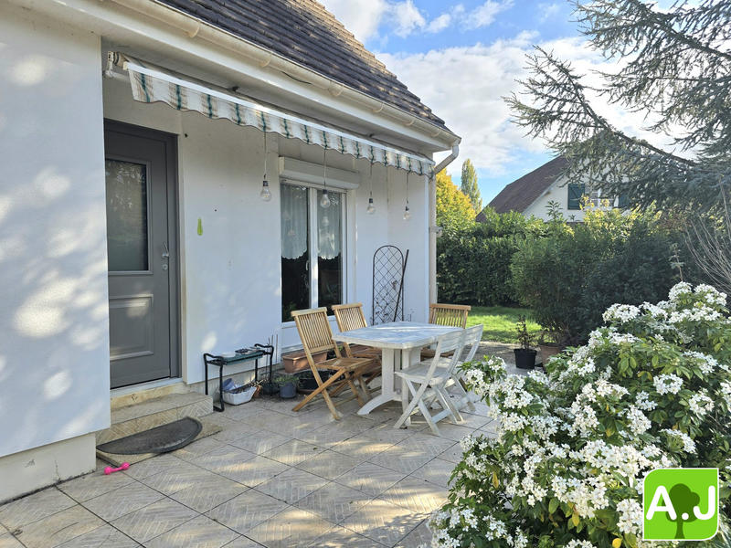 Maison - 102 m² - 5 pièces