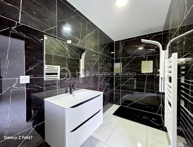 Maison - 144 m² - 5 pièces