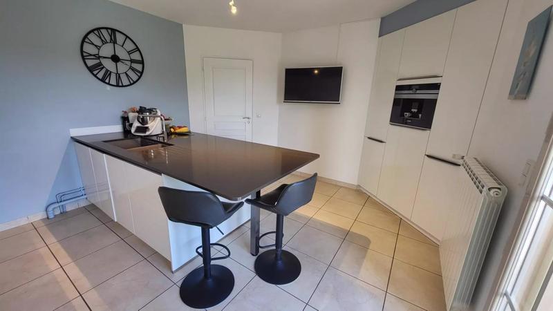 Propriété - 204 m² - 5 pièces