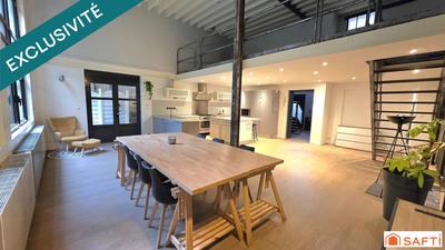 Maison - 327 m² - 7 pièces