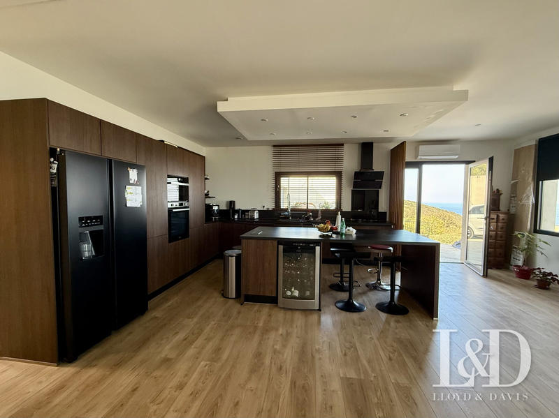 Maison - 160 m² - 4 pièces