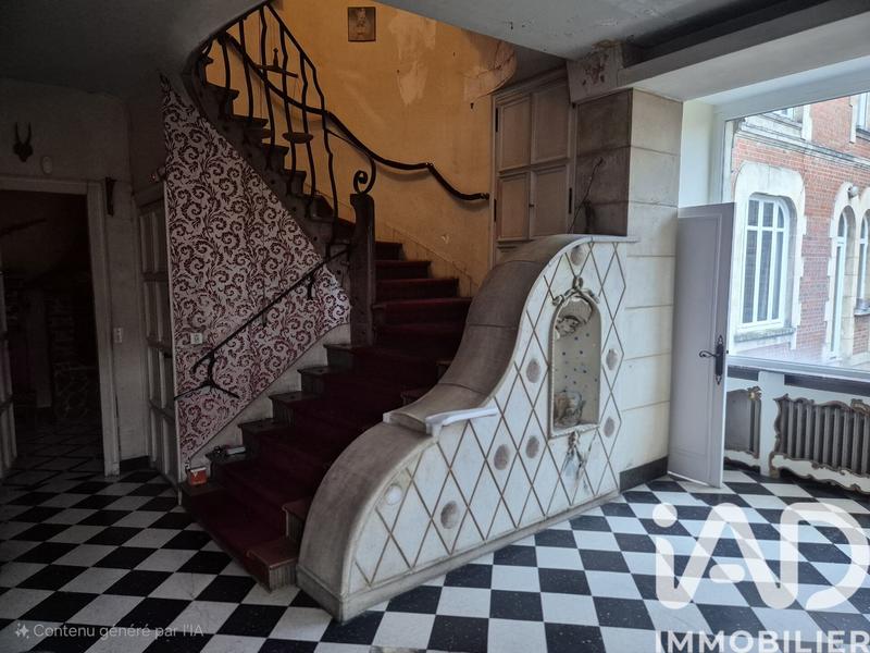 Maison - 250 m² - 10 pièces