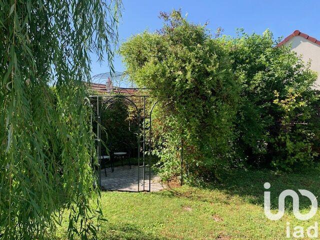 Maison - 180 m² - 9 pièces