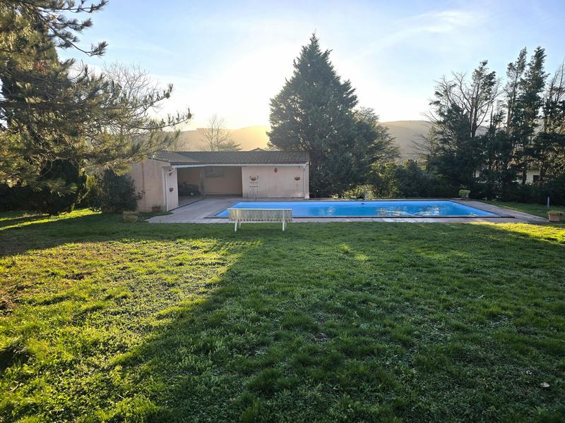 Maison de maîtres - 200 m² - 7 pièces