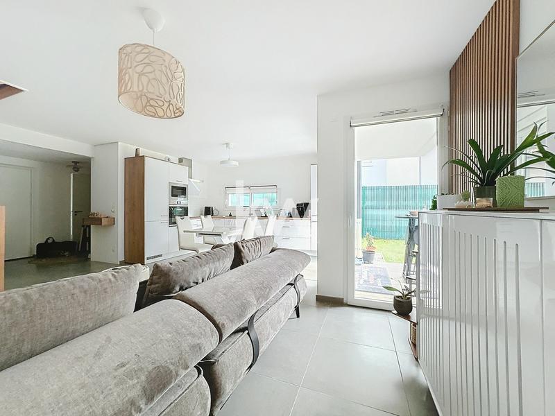 Maison - 95 m² - 4 pièces