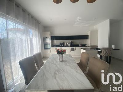 Maison - 136 m² - 4 pièces