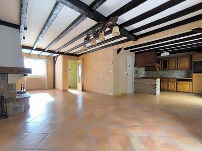 Maison - 98 m² - 6 pièces